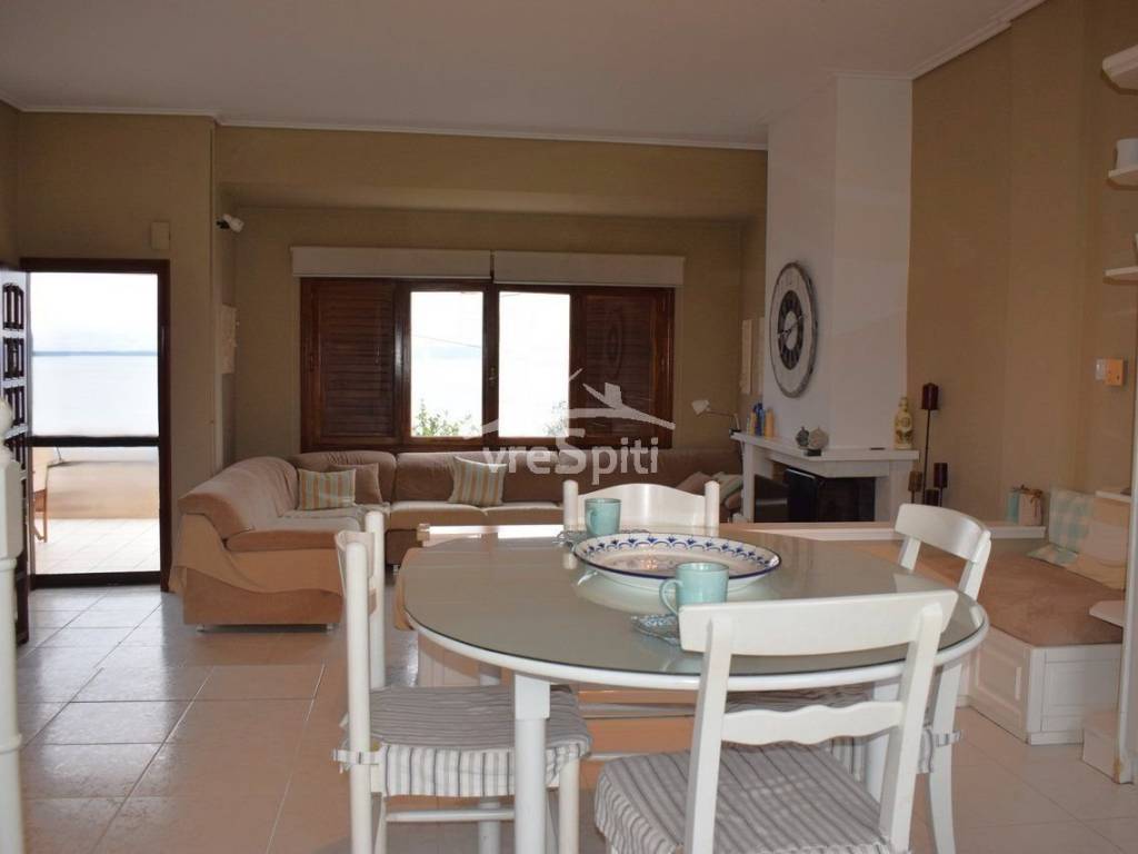 ΑΠΟΨΗ ΚΑΘΙΣΤΙΚΟΥ - ΚΟΥΖΙΝΑΣ