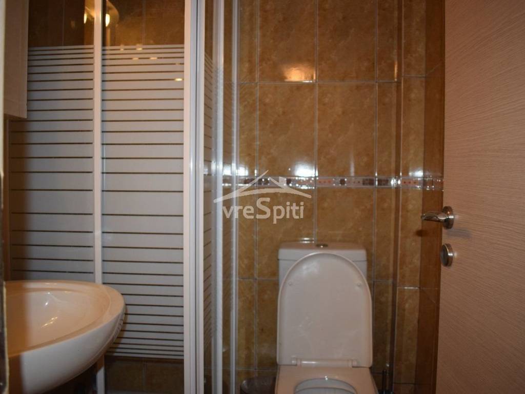 ΜΠΑΝΙΟ ΚΑΤΩ ΔΙΑΜΕΡΙΣΜΑΤΟΣ