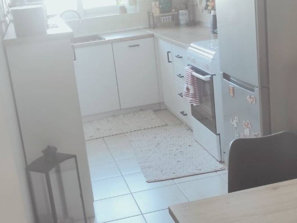 E koyzina me trapezaria