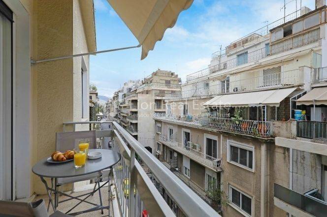 Θέα από μπαλκόνι