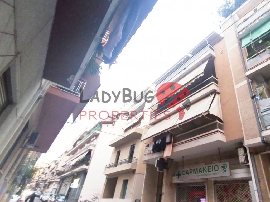 Θέα από μπαλκόνι