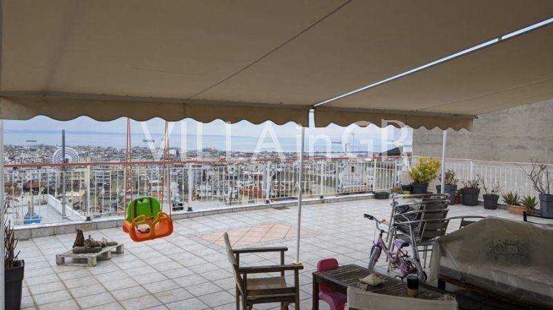 Θέα από μπαλκόνι