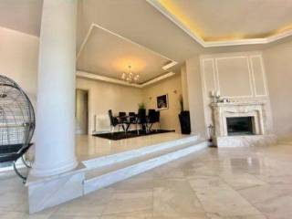 Forumland Real Estate, Σαλόνι με τζάκι