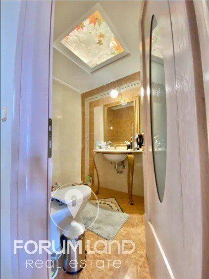 Forumland Real Estate, Μπάνιο
