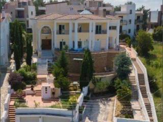 Forumland Real Estate, Εξωτερική Όψη