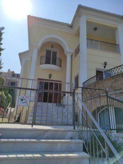 Forumland Real Estate, Εξωτερική Όψη