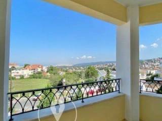 Forumland Real Estate, Βεράντες