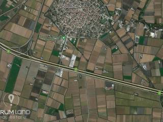 Forumland Real Estate, Αγροτεμάχιο