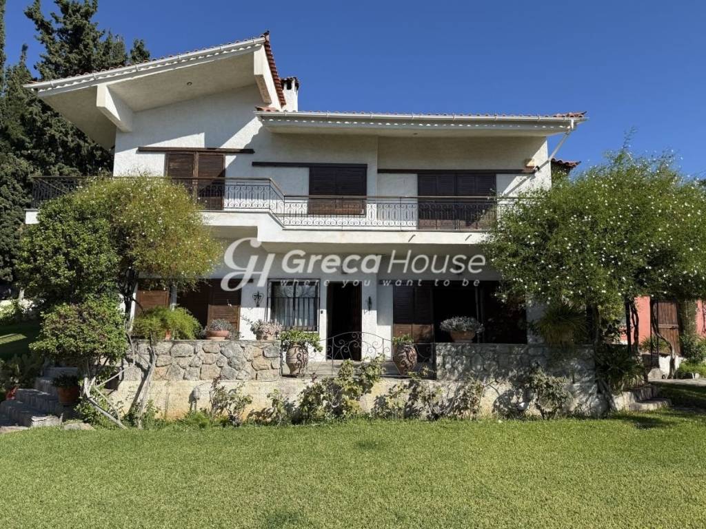 Βίλα με θέα θάλασσα προς πώληση Εύβοια