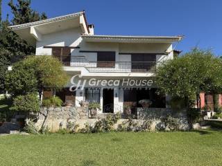 Βίλα με θέα θάλασσα προς πώληση Εύβοια