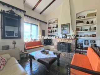 Βίλα με θέα θάλασσα προς πώληση Εύβοια