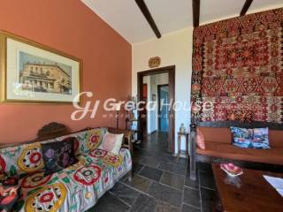 Βίλα με θέα θάλασσα προς πώληση Εύβοια