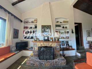 Βίλα με θέα θάλασσα προς πώληση Εύβοια