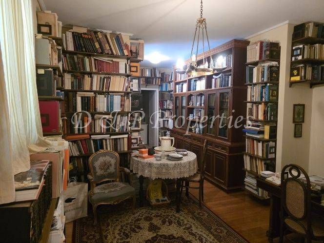 Ενιαίος χώρος στην πλάτη της κουζίνας