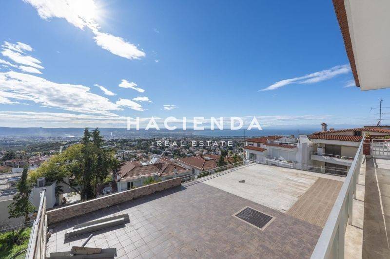 Θέα από μπαλκόνι