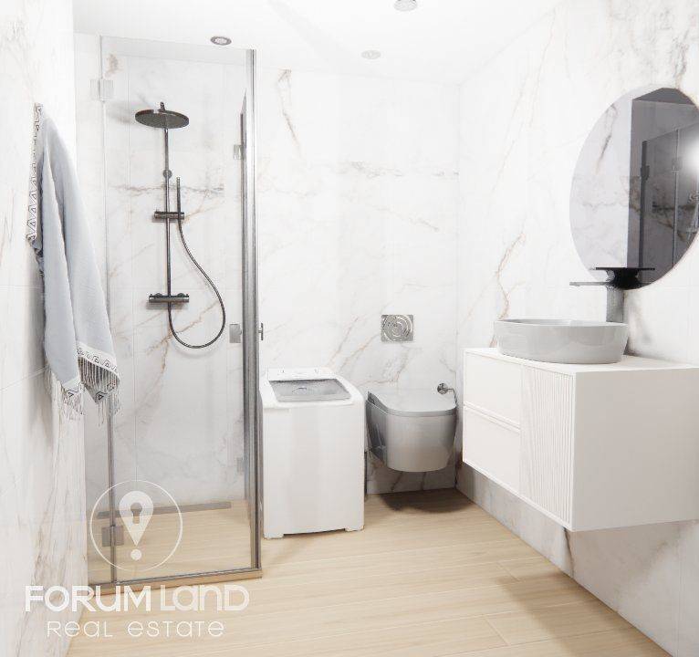 Forumland Real Estate, Μπάνιο