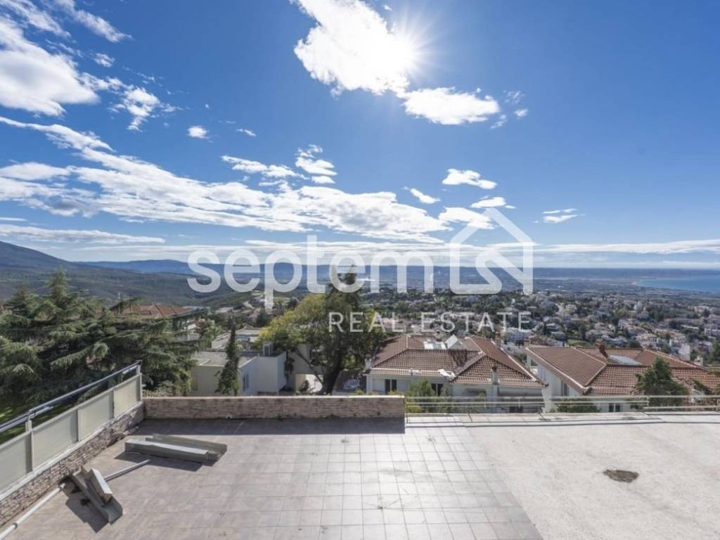 Θέα από μπαλκόνι