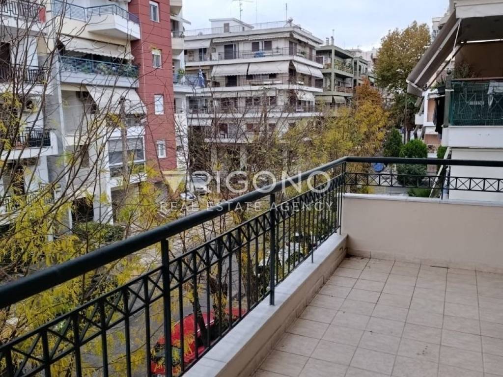 Θέα από μπαλκόνι