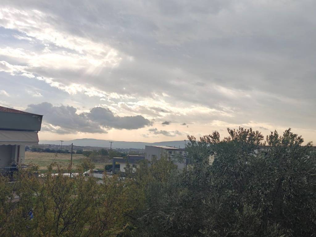 Θέα μπαλκονιού διαμερίσματος από το σαλόνι (1ος όροφος)