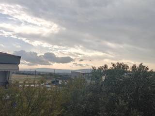 Θέα μπαλκονιού διαμερίσματος από το σαλόνι (1ος όροφος)