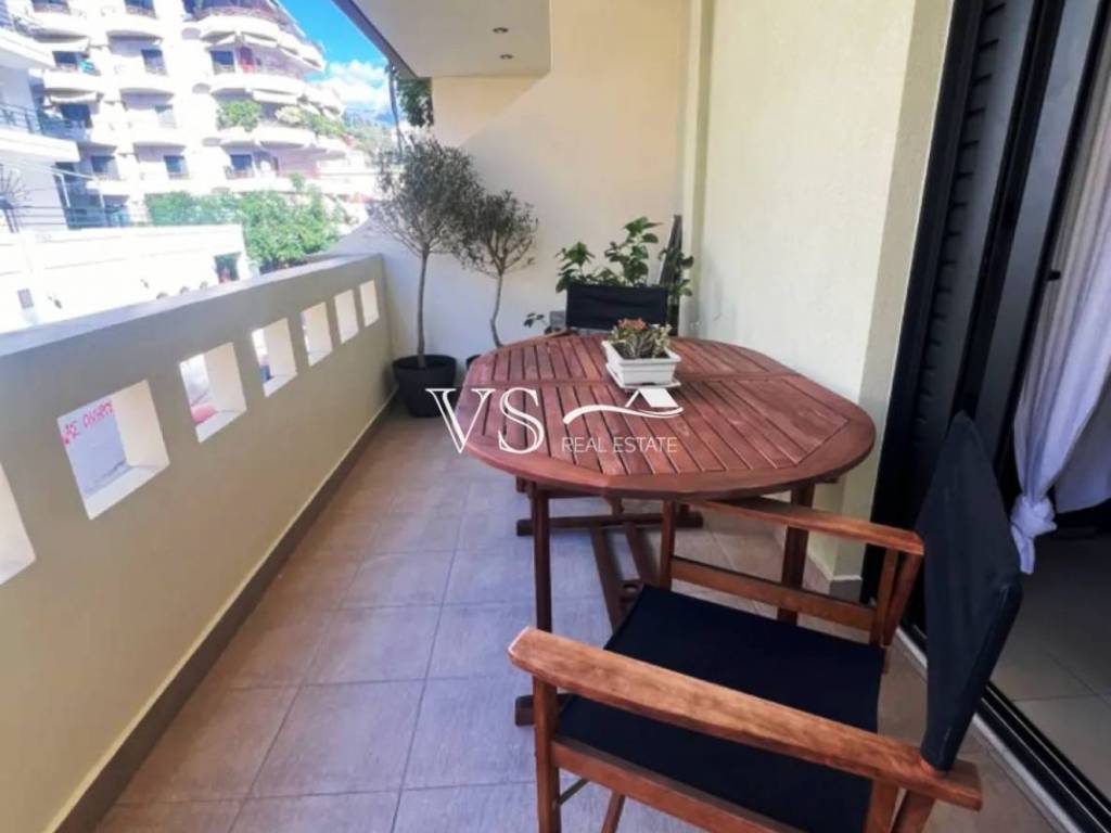 Θέα απο μπαλκόνι