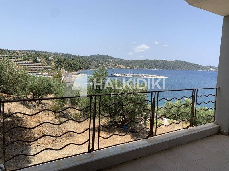 Θέα από μπαλκόνι