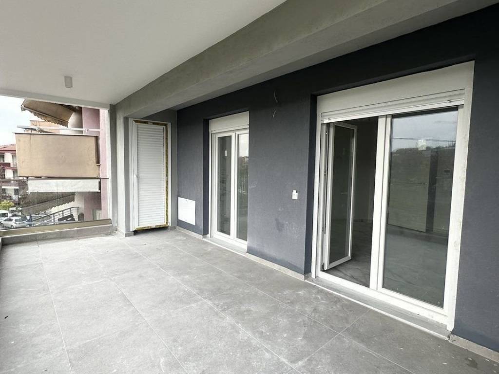 Forumland Real Estate, Βεράντες