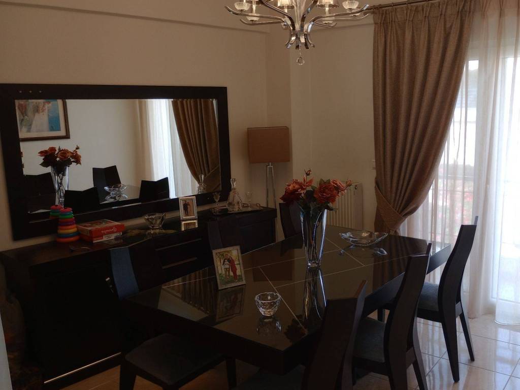 τραπεζαρια