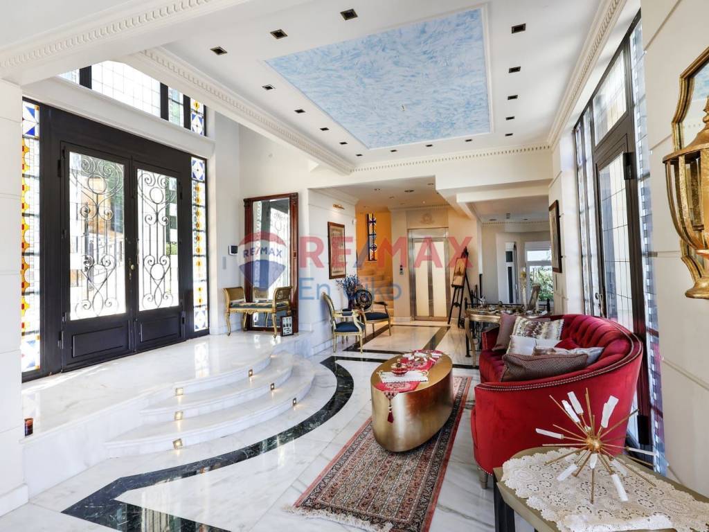 Εσωτερικοι χώροι