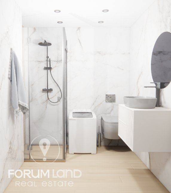 Forumland Real Estate, Μπάνιο