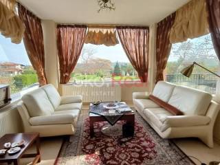 Σαλόνι με θέα