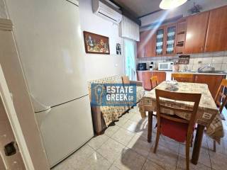 ★ Πλήρως επιπλωμένο ★ Ρετιρέ ★ Διαμπερές ★ 2+1 υπνοδωμάτια ★ Αποθήκη 5τμ