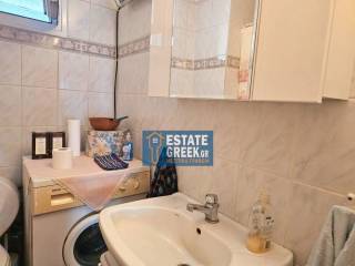 ★ Πλήρως επιπλωμένο ★ Ρετιρέ ★ Διαμπερές ★ 2+1 υπνοδωμάτια ★ Αποθήκη 5τμ