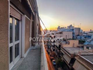 Θέα από μπαλκόνι,Μπαλκόνι