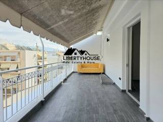 Μεγάλα μπαλκόνια 25τ.μ.,