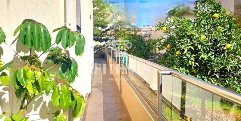 Θέα από μπαλκόνι