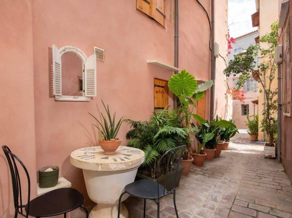 Εσωτερικοι χώροι