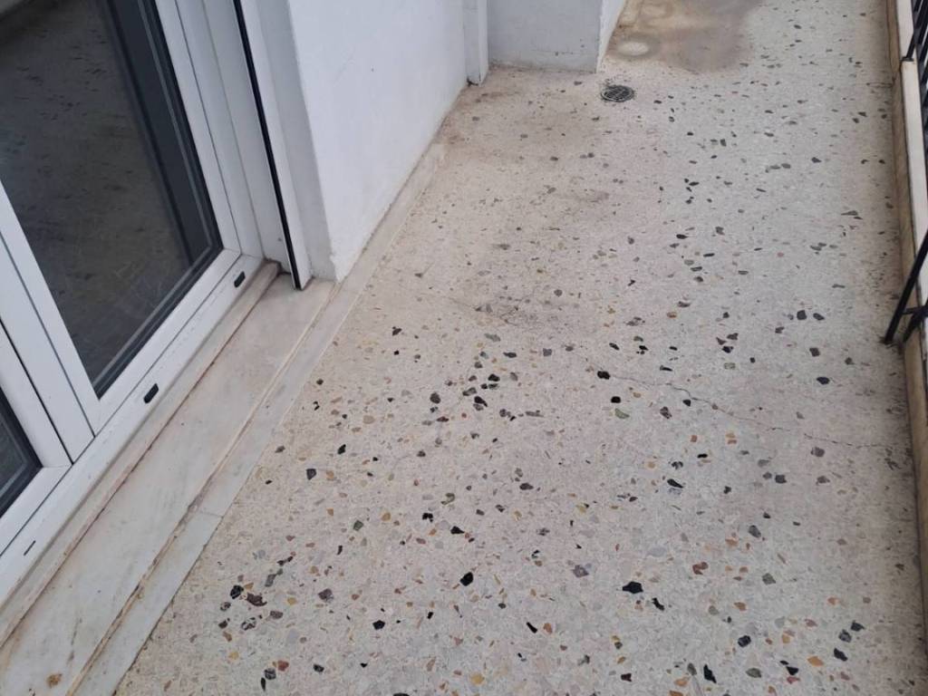 ΑΝΕΤΟ ΜΠΑΛΚΟΝΙ ΣΤΗΝ ΠΡΟΣΟΨΗ