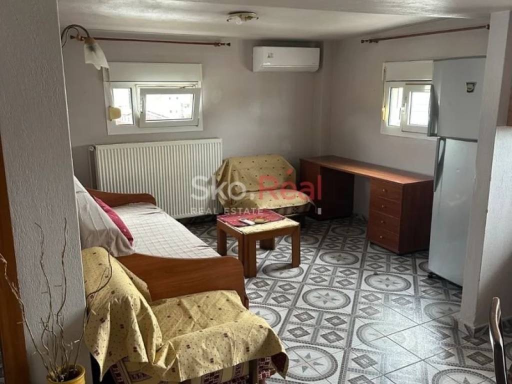 Σαλοκουζίνα