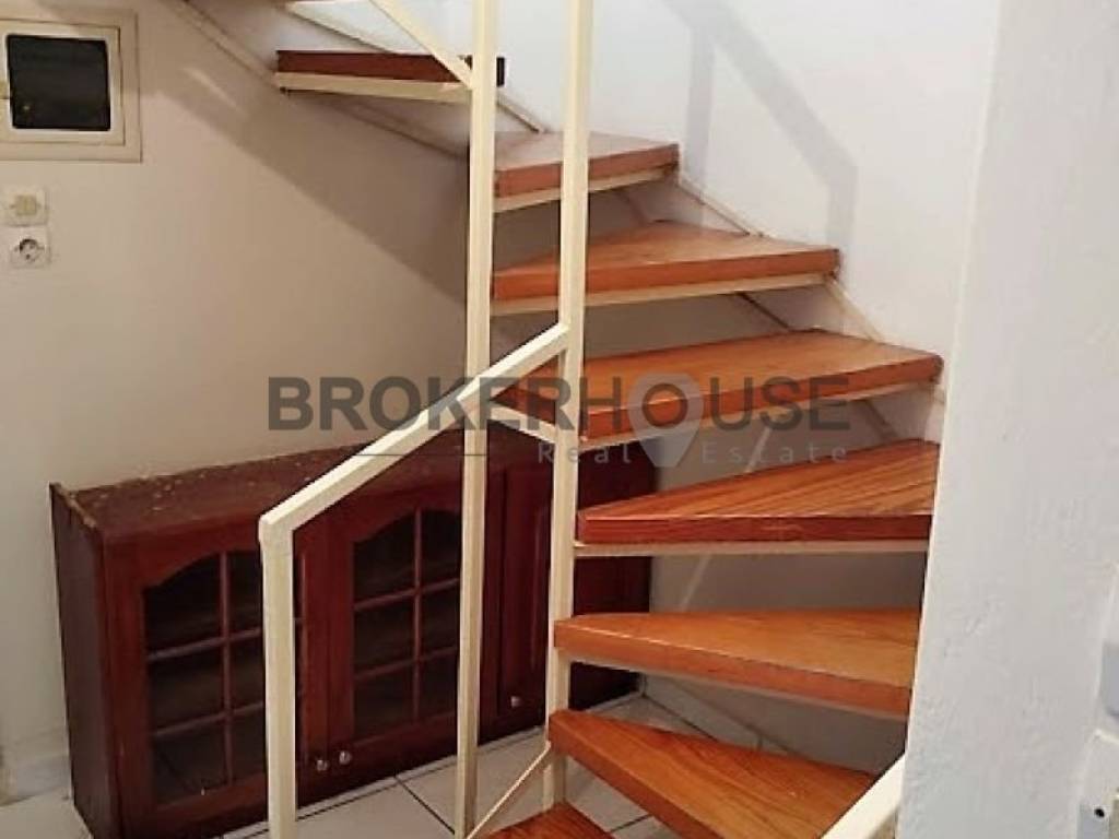 Εσωτερική σκάλα