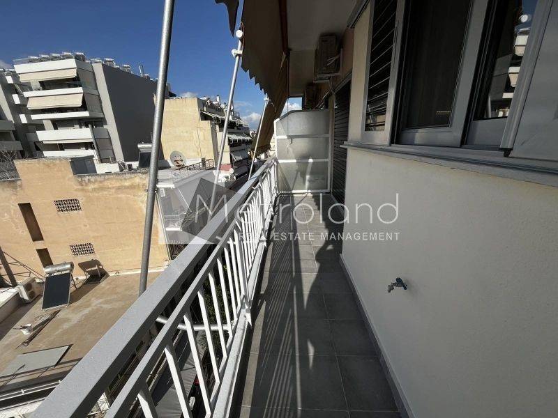 Θέα από μπαλκόνι