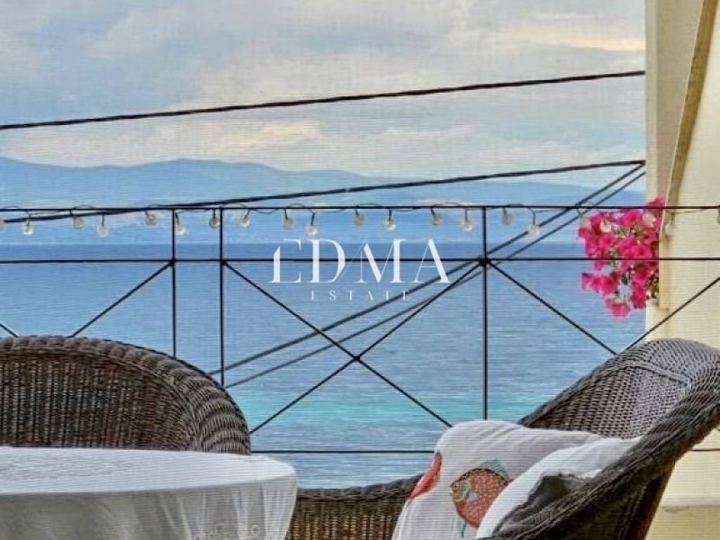 Θέα από μπαλκόνι