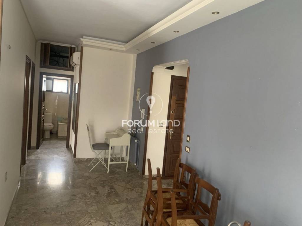 Forumland Real Estate, Σαλόνι