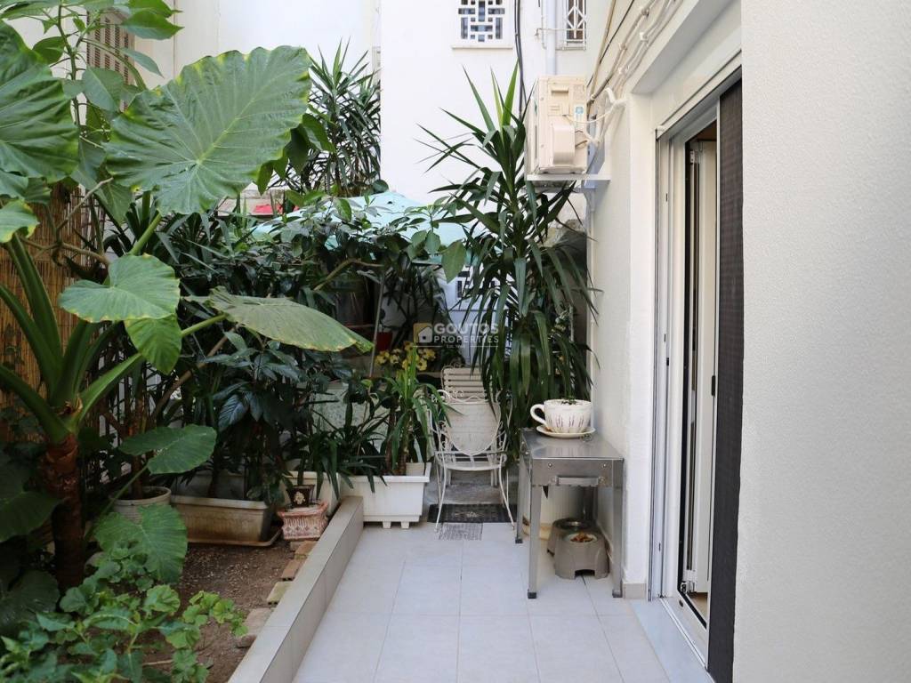 Εσωτερικοι χώροι