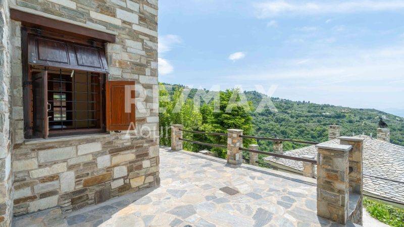 Θέα από μπαλκόνι