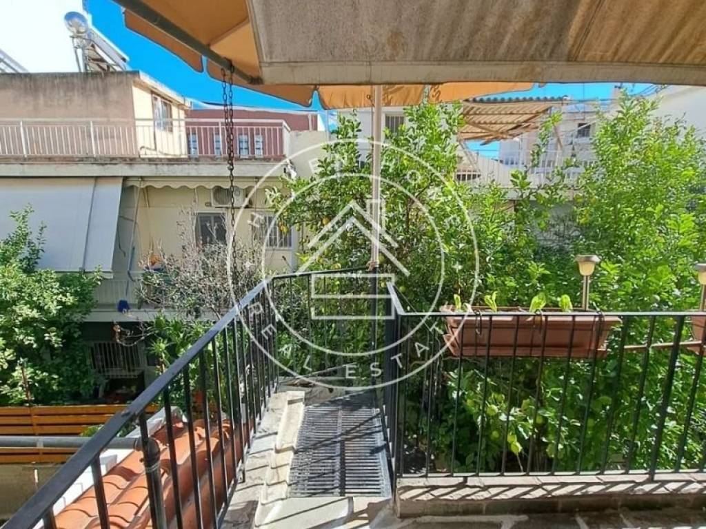 Θέα από μπαλκόνι