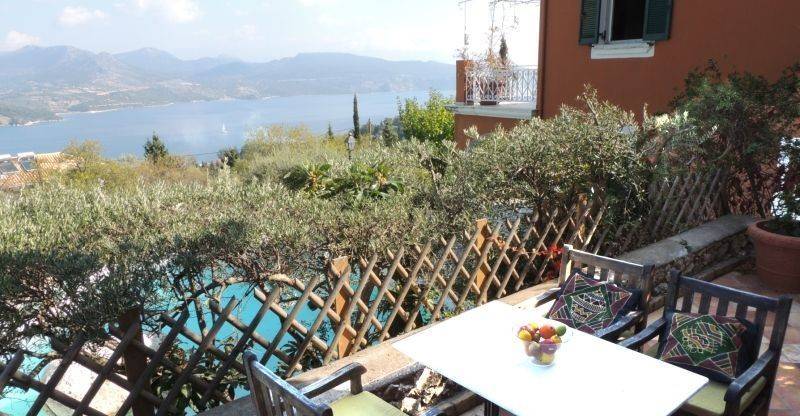 Θέα από μπαλκόνι