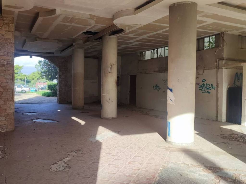 GYPSINES DIAKOSMISEIS STO TABANI