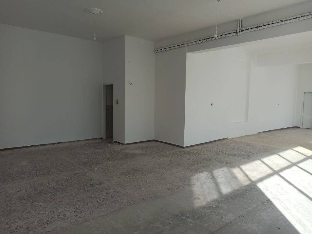 TMEMA APO TO ESOTERIKO TOY KATASTEMATOS