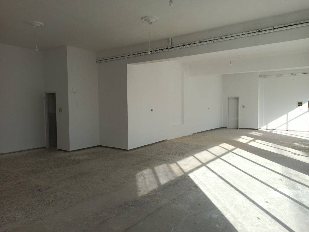 TMEMA APO TO ESOTERIKO TOY KATASTEMATOS